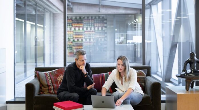 Deal-Closing Techniques to Achieve More B2B Sales B2B Sales